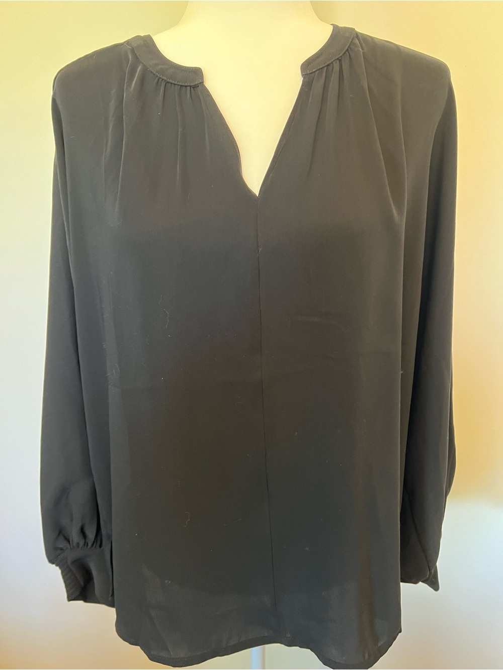 Chico's Black V-Neck Long Sleeve Tunic